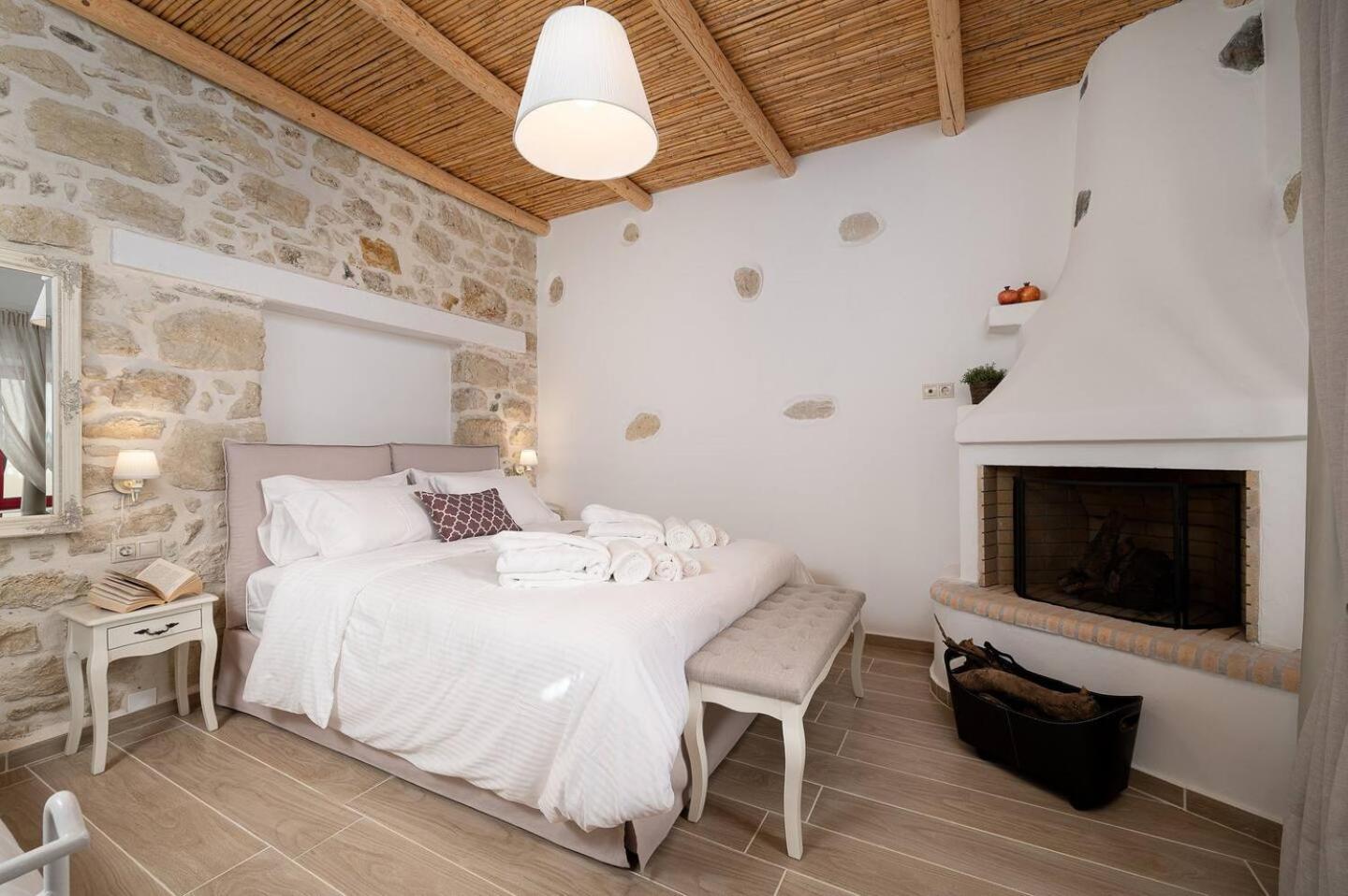 Physis Country House Near Matala Beach & Faistos Kouses Extérieur photo