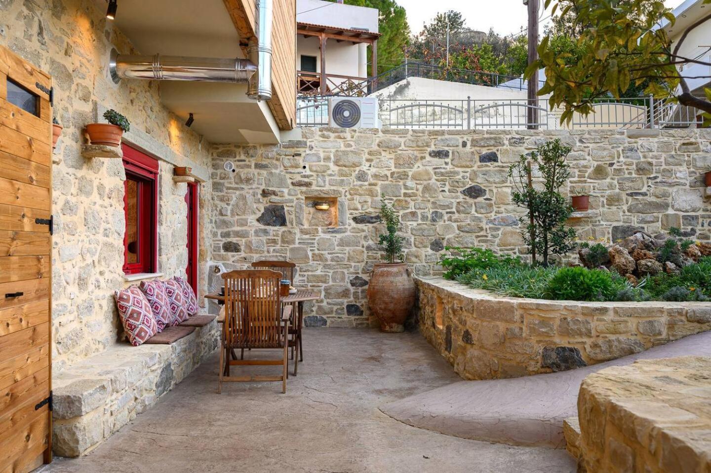 Physis Country House Near Matala Beach & Faistos Kouses Extérieur photo
