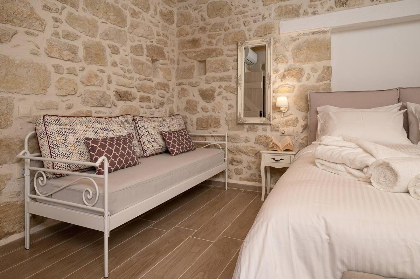 Physis Country House Near Matala Beach & Faistos Kouses Extérieur photo