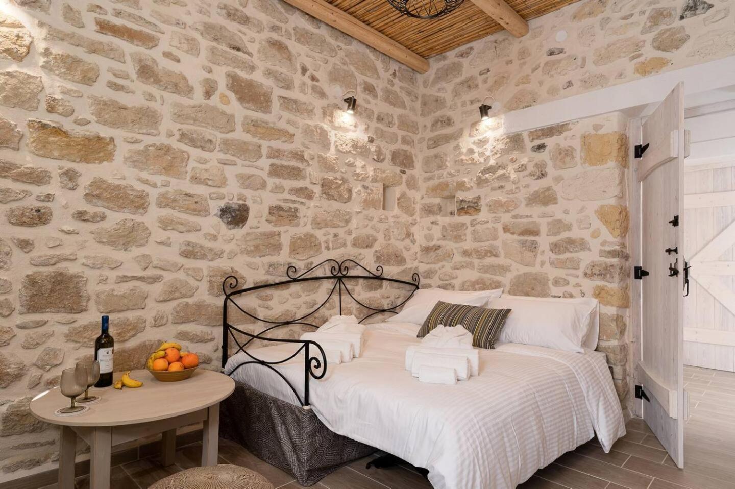 Physis Country House Near Matala Beach & Faistos Kouses Extérieur photo